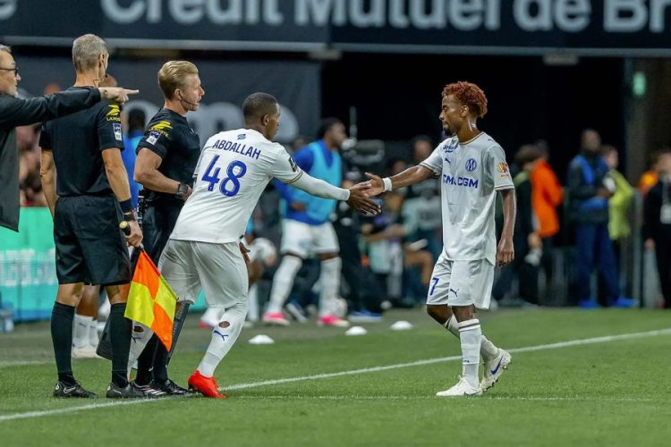 Angel Gomes mange son pain noir à l'OM (site OM)