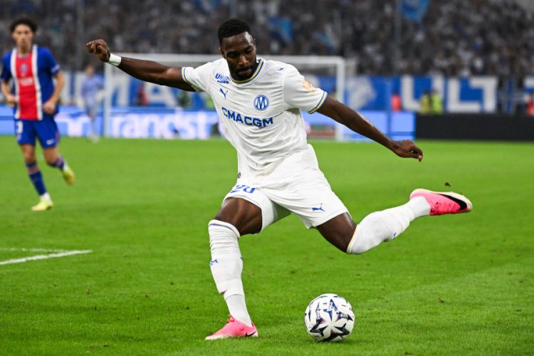 Ulisses Garcia déplacé à droite par Genesio ?